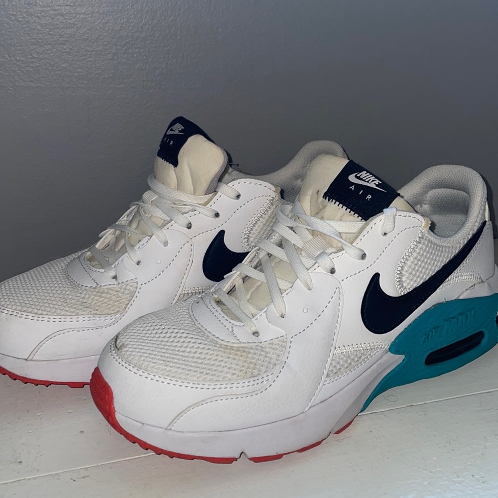 Women’s Nike Air Sneakers